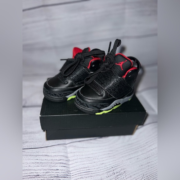 Air Jordan “Son Of Mars” Toddler Boys💙Gently worn. Like NEW! Limited Edition! - Picture 1 of 13